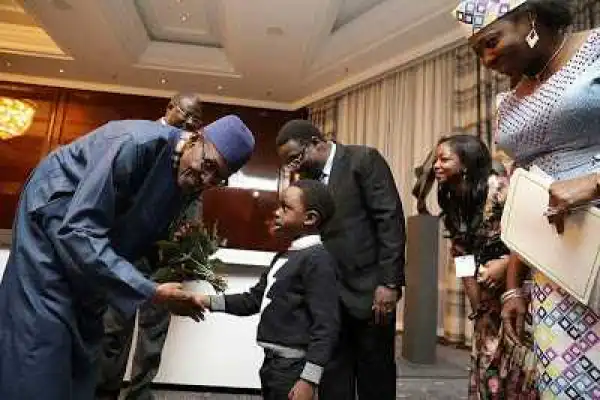 President Buhari Meets With Nigerian Community In Germany [Photos]